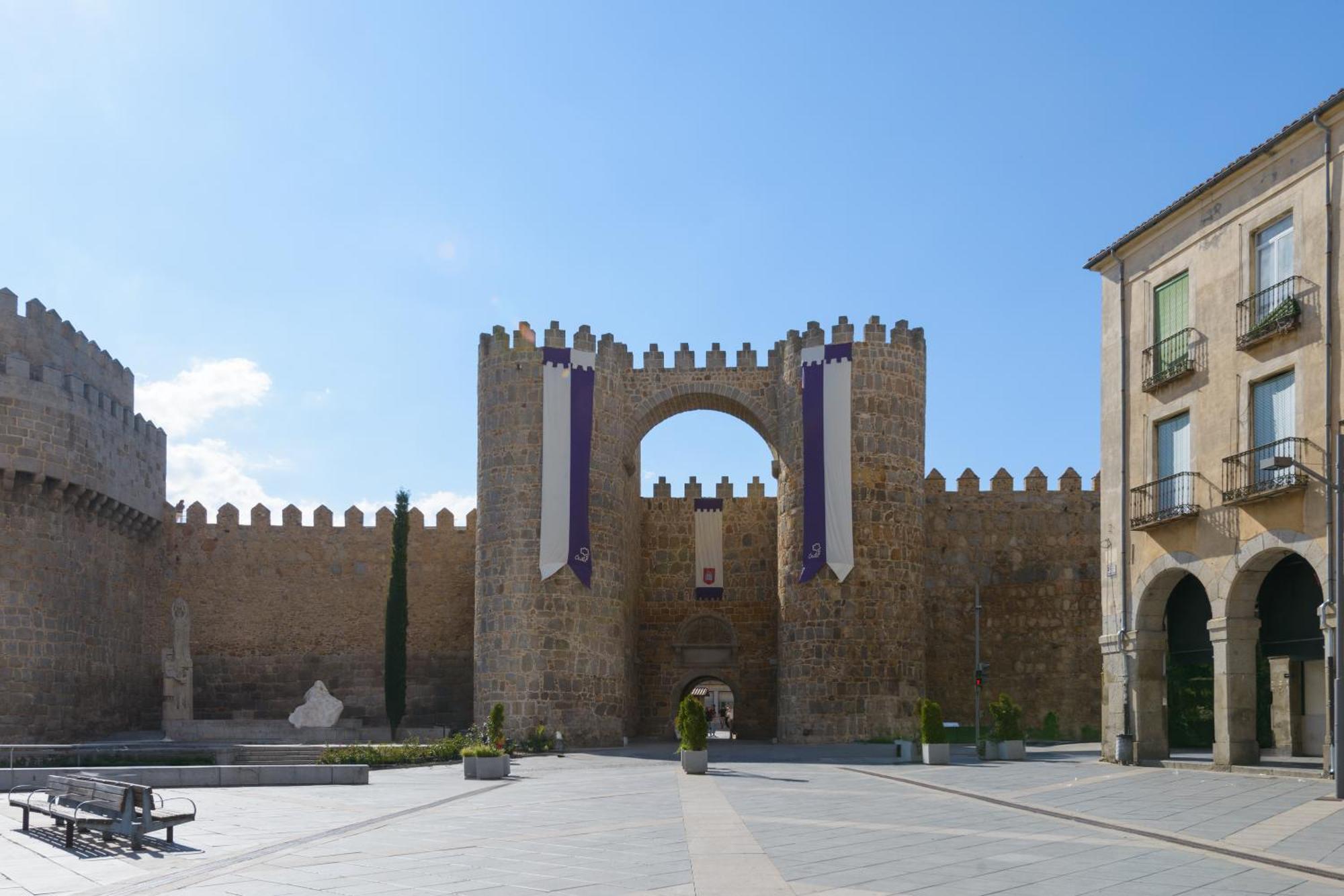 Balcony View To Avila'S Alcazar Ávila Exterior foto